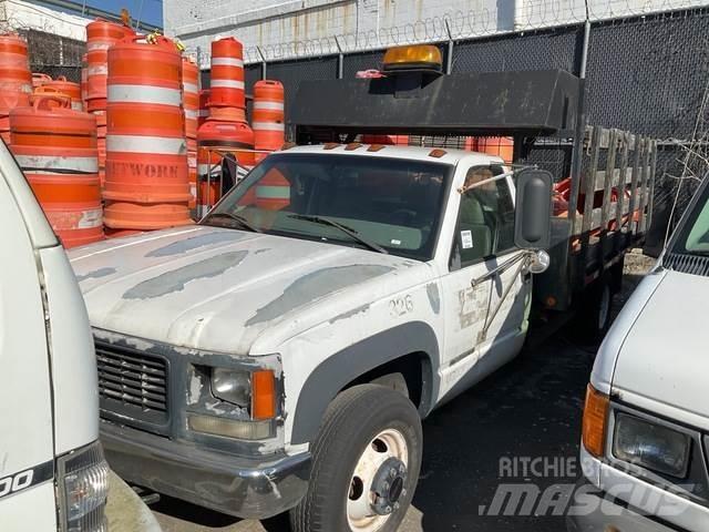 GMC 3500 Platformas/izkraušana no sāniem