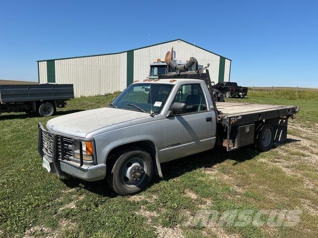 GMC 3500 Platformas/izkraušana no sāniem