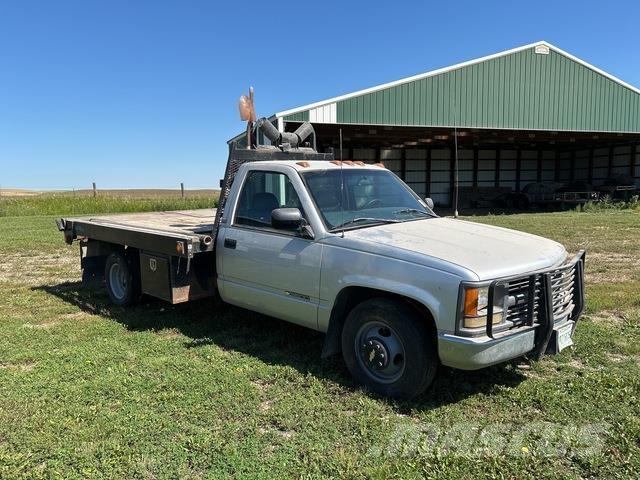 GMC 3500 Platformas/izkraušana no sāniem