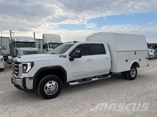 GMC 3500 HD Vieglais kravas automobilis/izkraušana no sāniem