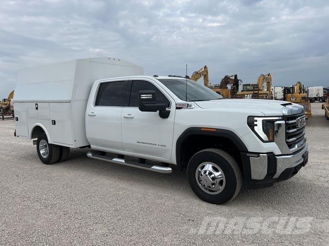 GMC 3500 HD Vieglais kravas automobilis/izkraušana no sāniem