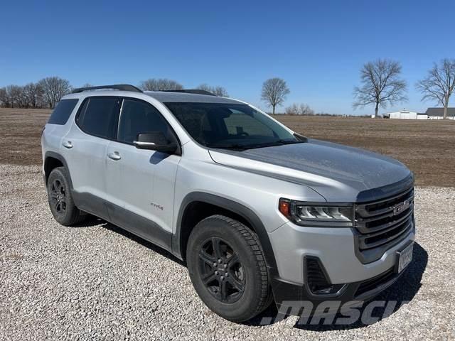 GMC Acadia Automašīnas