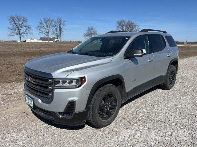 GMC Acadia Automašīnas