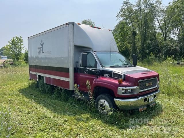 GMC C5500 Furgons