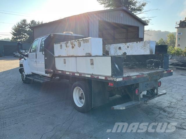 GMC C5500 Platformas/izkraušana no sāniem