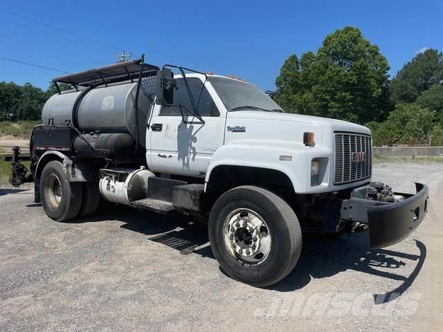 GMC C6500 Betonvedēji