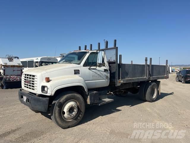 GMC C6500 Pašizgāzējs