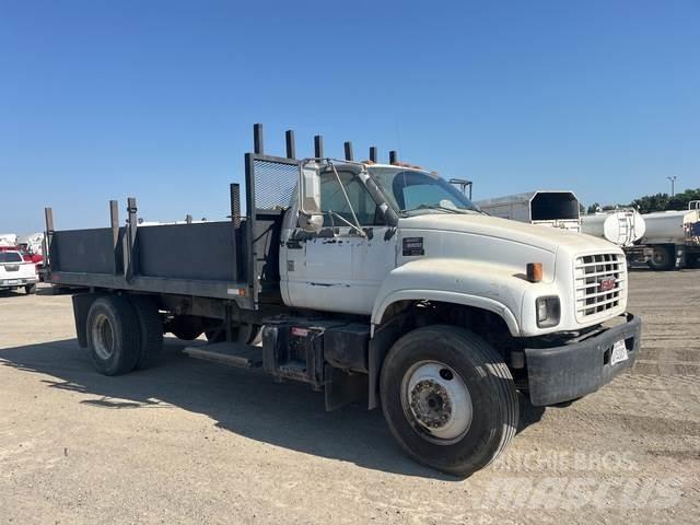 GMC C6500 Pašizgāzējs