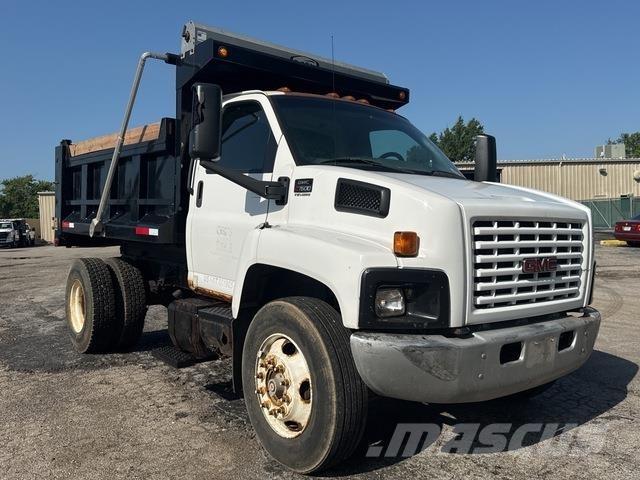 GMC C7500 Pašizgāzējs