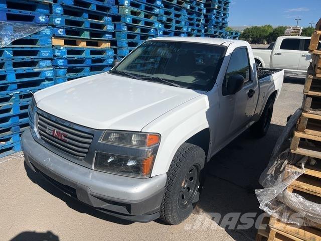 GMC Canyon Vieglais kravas automobilis/izkraušana no sāniem