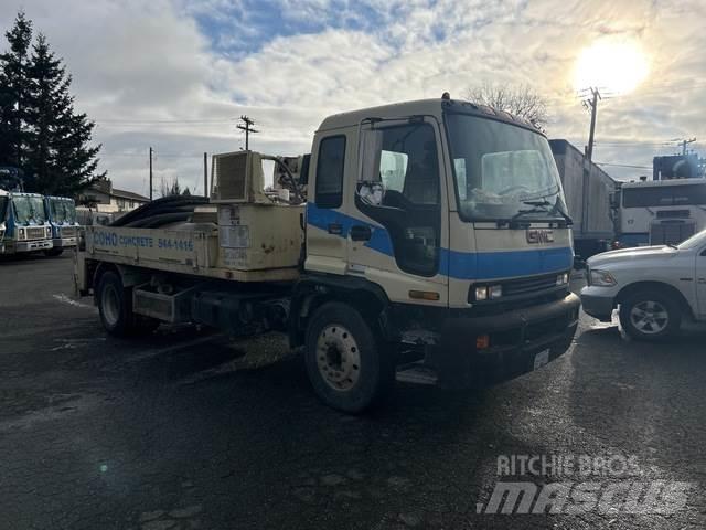 GMC T7500 Kravas mašīna- betona sūknis