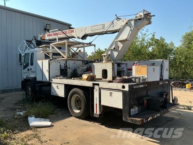 GMC T7500 Pacēlāji uz automašīnas bāzes