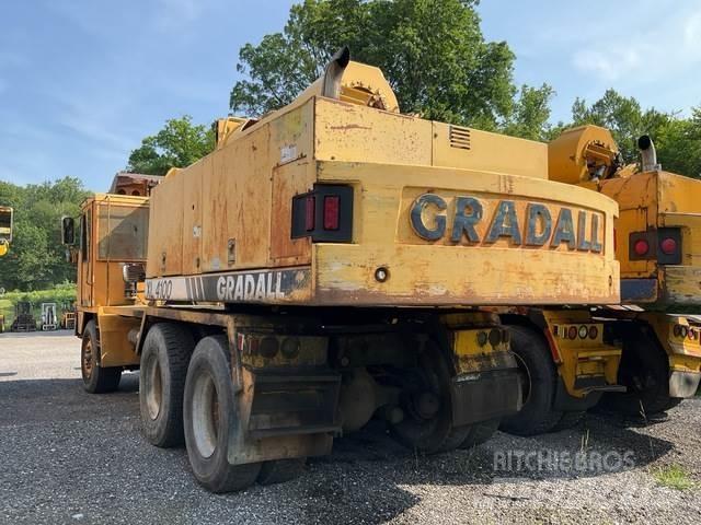 Gradall XL4100 Ekskavatori uz riteņiem