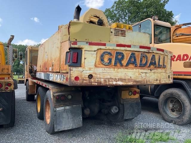Gradall XL4100 Ekskavatori uz riteņiem