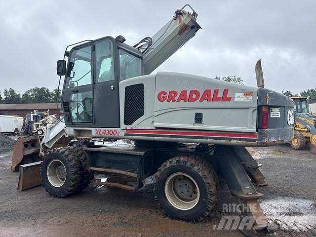 Gradall XL4300 Ekskavatori uz riteņiem