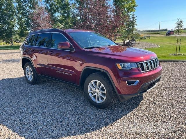  Grand Cherokee Automašīnas