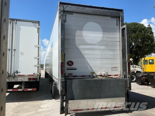 Great Dane T/A Piekabes ar temperatūras kontroli