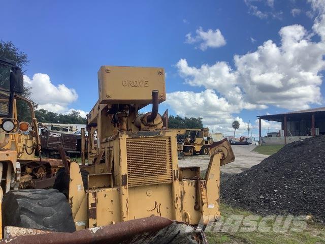 Grove  Celtņi nelīdzenām virsmām