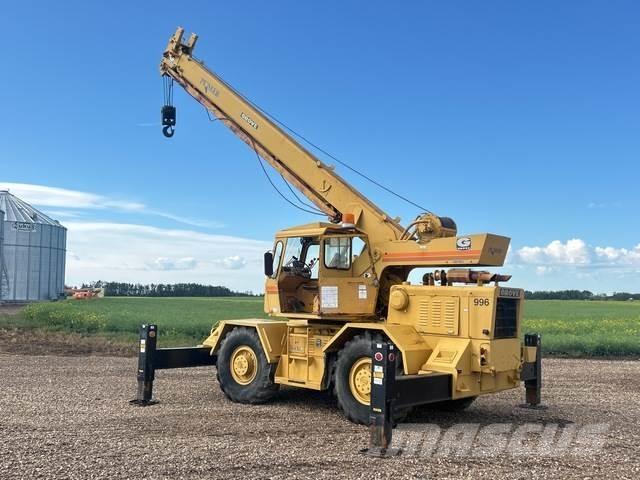 Grove RT-60S Celtņi nelīdzenām virsmām