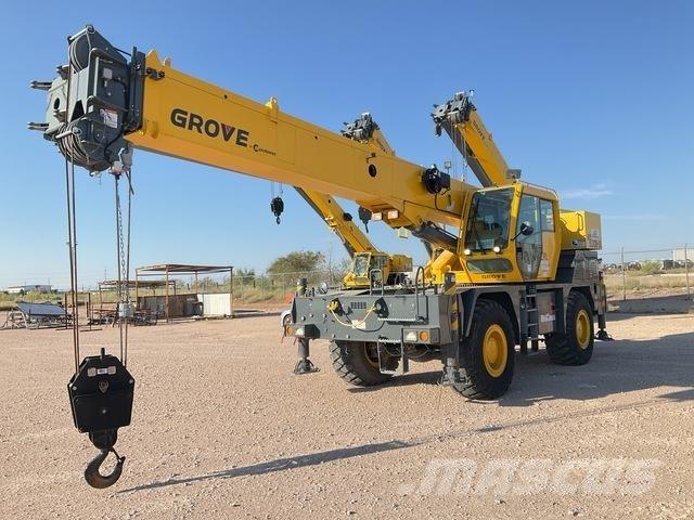 Grove RT530E-2 Celtņi nelīdzenām virsmām