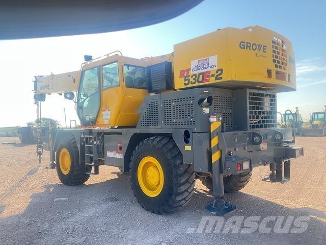 Grove RT530E-2 Celtņi nelīdzenām virsmām