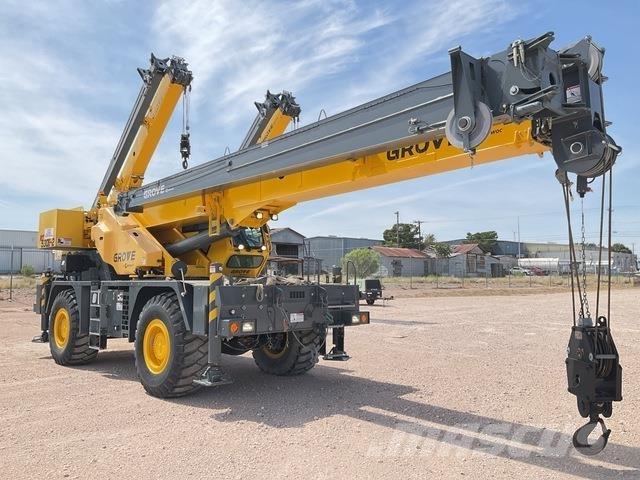 Grove RT530E-2 Celtņi nelīdzenām virsmām