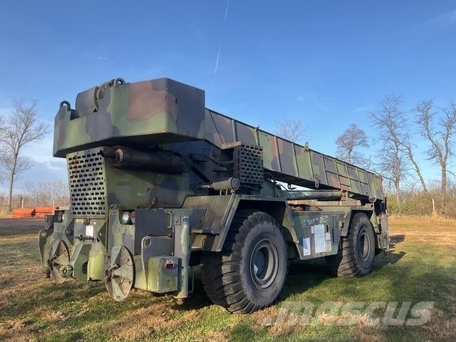 Grove RT875CC Celtņi nelīdzenām virsmām