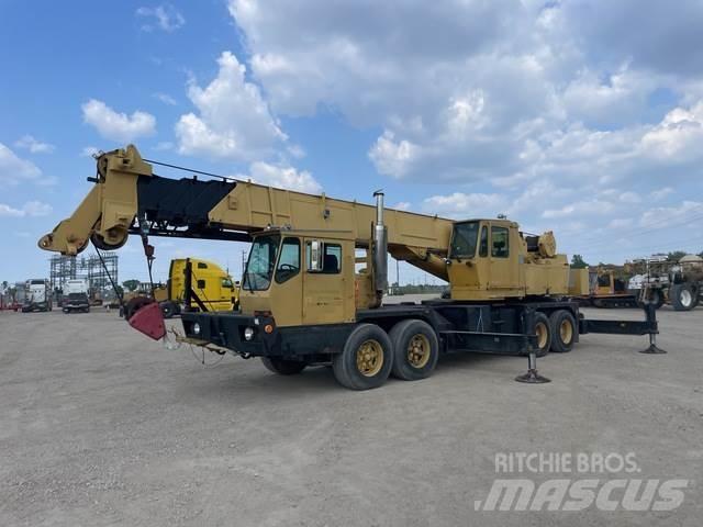 Grove TMS-300B Kāpurķēžu ceļamkrāni