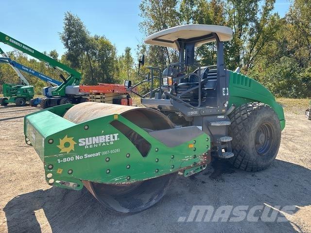 Hamm H11iX Vienvalča grunts veltņi