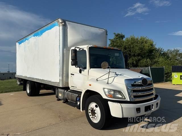 Hino  Furgons