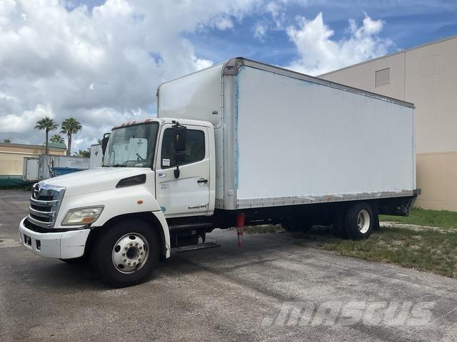 Hino 238 Furgons