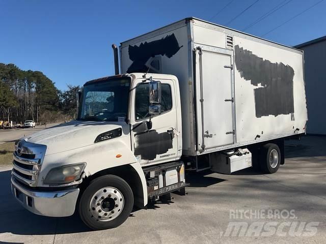 Hino 258 Furgons