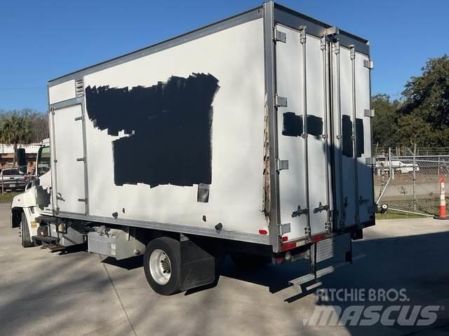 Hino 258 Furgons