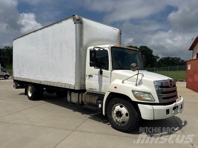 Hino 268 Furgons