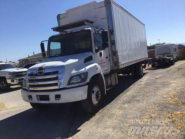 Hino 338 Furgons