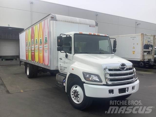 Hino 338 Furgons