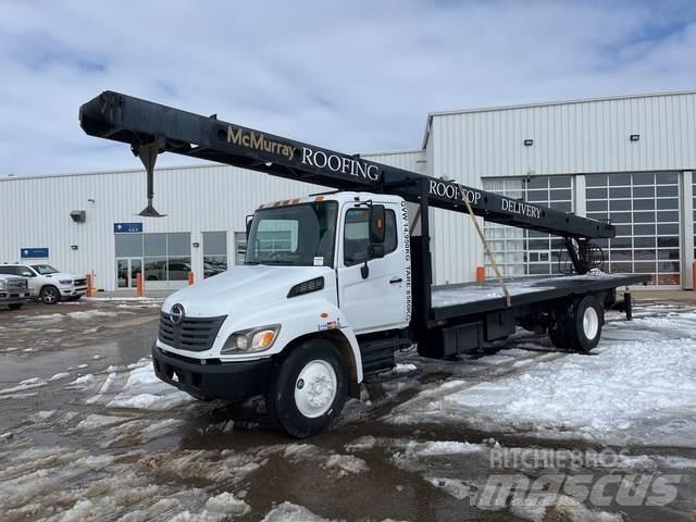 Hino 338 Platformas/izkraušana no sāniem