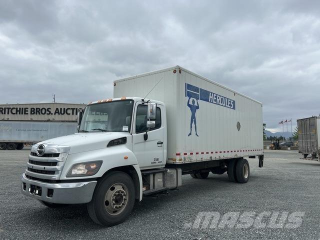 Hino 338 Furgons