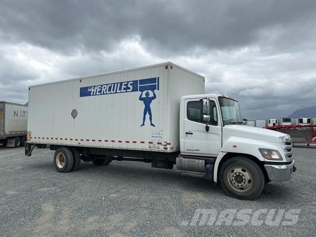 Hino 338 Furgons