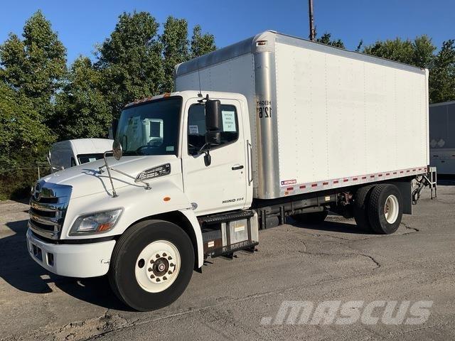 Hino 338 Furgons