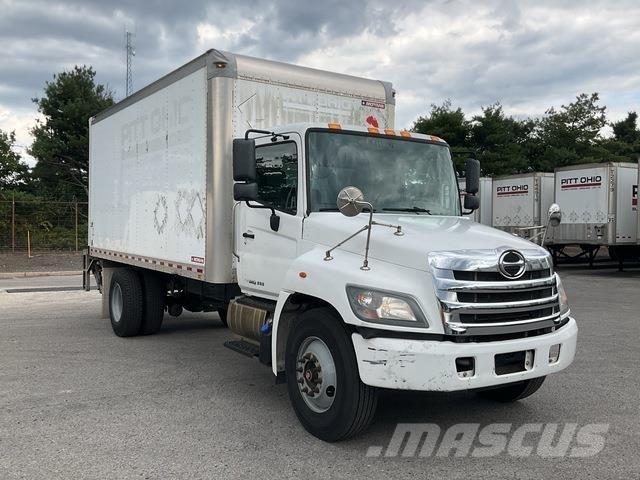 Hino 338 Furgons