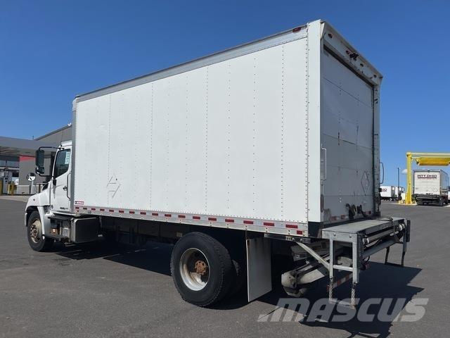 Hino 338 Furgons
