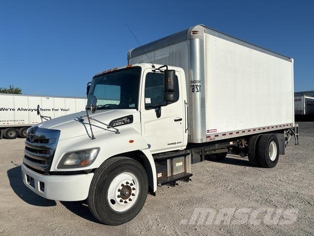 Hino 338 Furgons