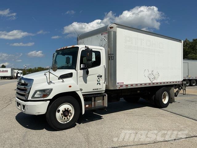 Hino 338 Furgons