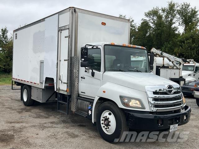 Hino 338 Atkritumu izvešanas transports