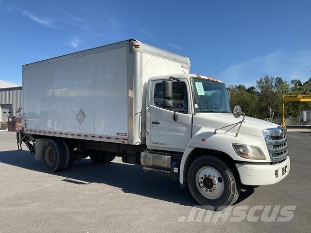 Hino 338 Furgons