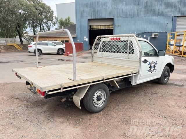 Holden Rodeo Vieglais kravas automobilis/izkraušana no sāniem