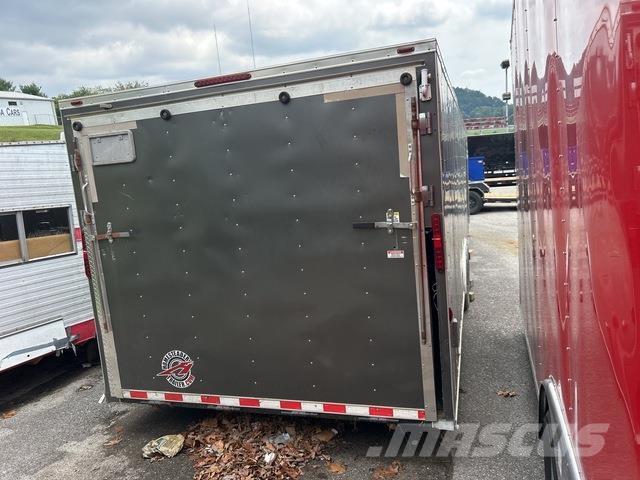  Homesteader Autotreileri