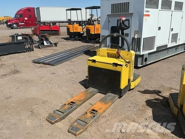 Hyster B60ZAC Rati palešu pārvadāšanai