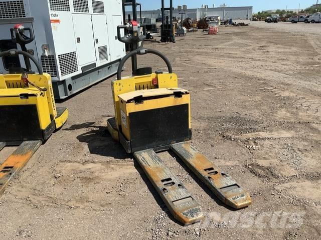 Hyster B60ZAC Rati palešu pārvadāšanai